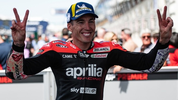 MotoGP, il manager di Aleix: “Aprilia non si aspettava un Espargaro così competitivo”