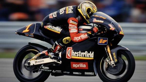 GP Italia, emozioni al Mugello: Max Biaggi sfilerà con l'Aprilia 250