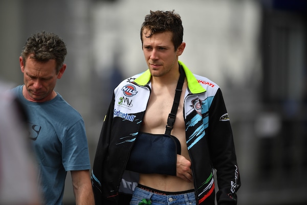 SBK Estoril: Oettl alza bandiera  bianca, weekend già finito