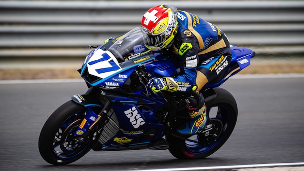 SSP600 Estoril: Aegerter domina Gara 1, Baldassari e Bulega a podio