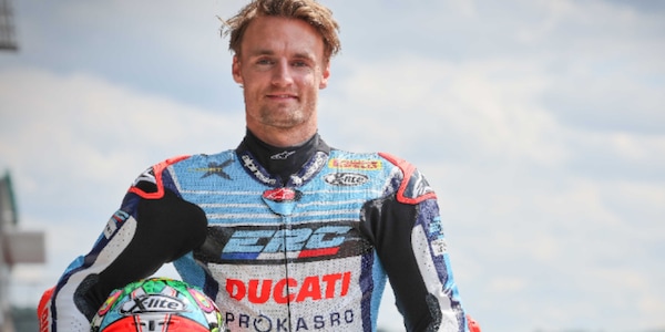Davies: “La Panigale EWC è molto diversa dalle moto che ho guidato prima”