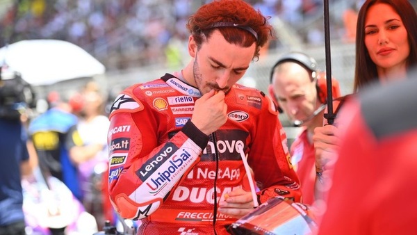 MotoGP, Bagnaia: “Nakagami fa queste cose, oggi ha spento il cervello”