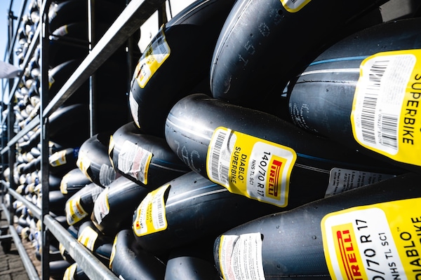 SBK Misano, Pirelli cala gli assi: pronte due evoluzioni della SCX