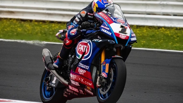 SBK Misano: Razgatlioglu si sblocca e vince la Superpole Race