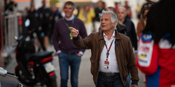 Agostini: "Fossi team manager oggi? Le moto sarebbero Yamaha, e i piloti...”