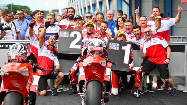 Moto2 Assen, Dixon batte Arenas in Q2: doppietta Aspar in Olanda