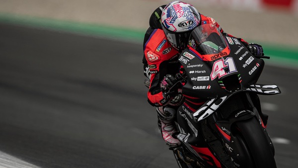 Aleix Espargarò ed i sorpassi “multipli” più celebri del Motociclismo