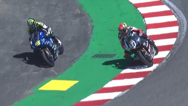 MotoAmerica, Petrucci-show a Laguna Seca: lotta e sale sul podio in Gara 1