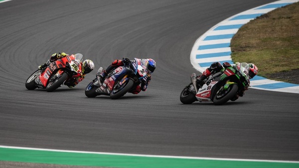 SBK: Bautista a Donington contro la storia, Rea e Toprak per la riscossa