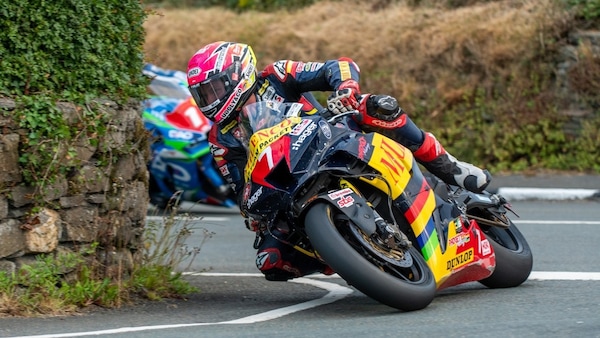 Road Races: Davey Todd protagonista assoluto alla Southern 100