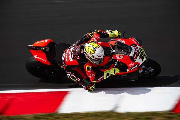 SBK, Most: trionfa Bautista in Gara 1 e per Ducati è il 1000° podio, 5° Bassani
