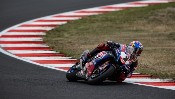 SBK Most: Razgatlioglu regola Rea dopo un duello da brividi e vince la SP Race