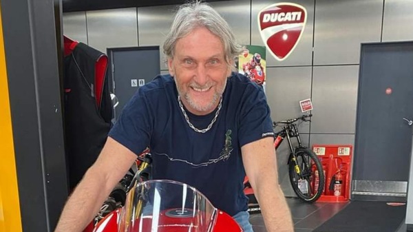 Carl Fogarty stronca la MotoGP: “Troppa elettronica e nessuna Superstar”