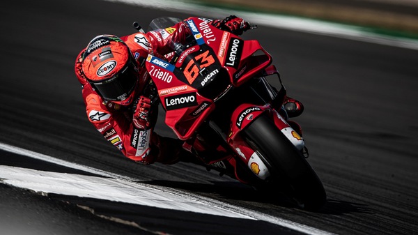 Classifica piloti MotoGP: Bagnaia sbanca Silverstone e accorcia le distanze