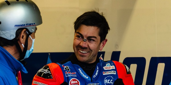 EWC: Gino Rea ha riaperto gli occhi e riesce a muovere gambe e braccia