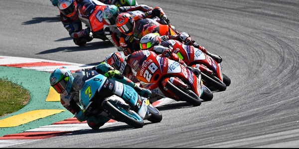 Moto3: Dennis Foggia contro la coppia Garcia-Guevara, rimonta possibile?
