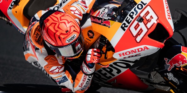 MotoGP, Marc Marquez lancia la sua prima collezione con Shoei