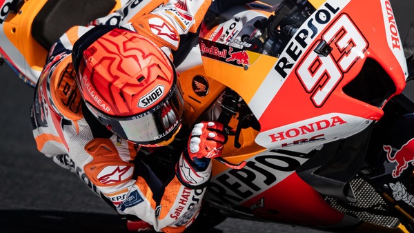 MotoGP, Marc Marquez lancia la sua prima collezione con Shoei