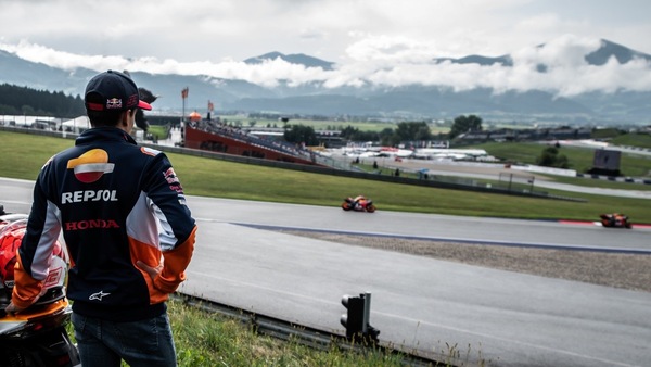 MotoGP, rapporto finito tra i fratelli Marquez e il manager Alzamora