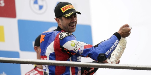 EWC, Gino Rea continua a sorprendere: ecco le sue condizioni