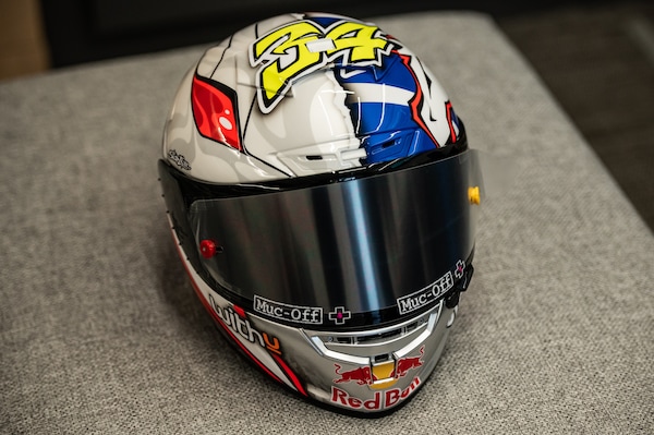 MotoGP: il casco celebrativo di Dovizioso per l'ultima gara