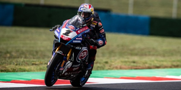 SBK Magny Cours: Razgatlioglu si impone su Bautista nella SP Race