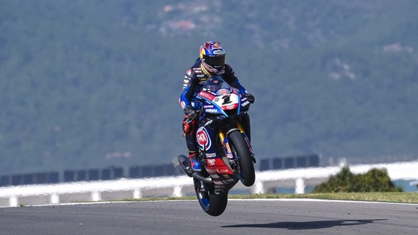 SBK Portimao, Razgatlioglu: "Ho fatto un salto di 21 metri, mi sono divertito"