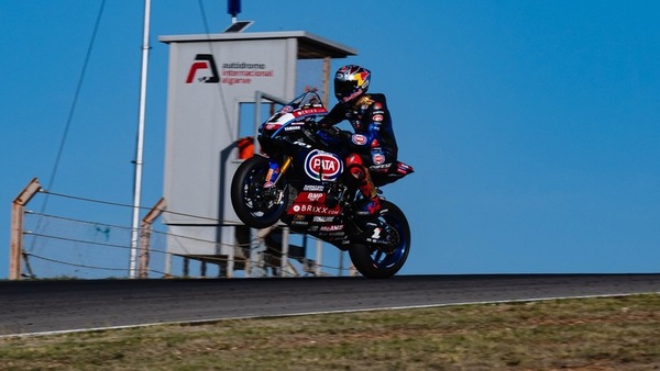 SBK Portimao, Toprak dalla SP senza saponette alla vittoria: "Ma è giusto non festeggiare"