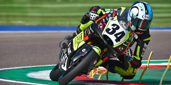 CIV Imola: Tiezzi vince Gara 2 e titolo Moto3, beffato Carraro