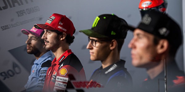 MotoGP, che peso hanno i social network sui piloti?