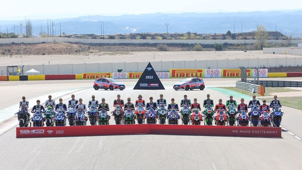 SBK, effetto Panigale V4 R: nel 2023 si alza il price cap delle moto