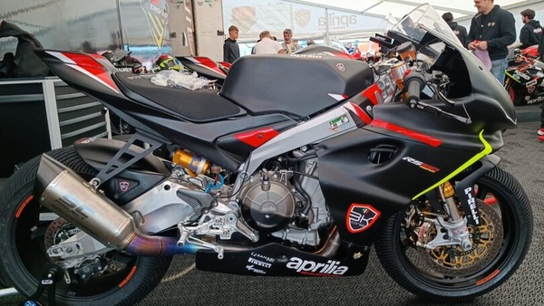 Aprilia RS 660: in arrivo una “PreMoto2” sulla base della Trofeo?