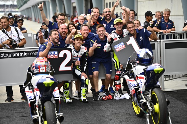 Moto3 Malesia, vince McPhee al fotofinish su Sasaki. Sesto Foggia