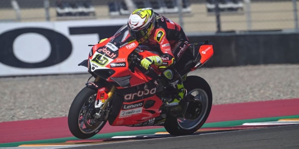 SBK Argentina: Alvaro Bautista domina Gara 2, titolo ad un passo