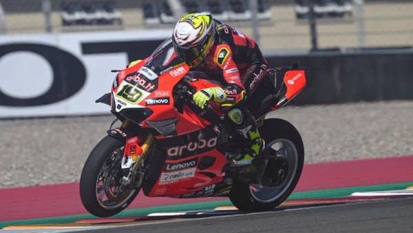 SBK Argentina: Alvaro Bautista domina Gara 2, titolo ad un passo