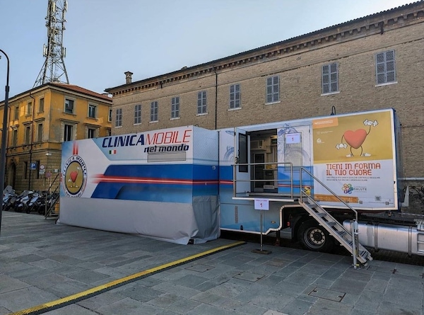 Clinica Mobile non solo in pista, ma anche al servizio dei cittadini