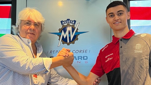 Moto2: wild card a Valencia per Alex Escrig