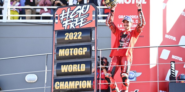 GP Valencia, Pecco: "Dobbiamo essere orgogliosi, essere italiani rende tutto più bello