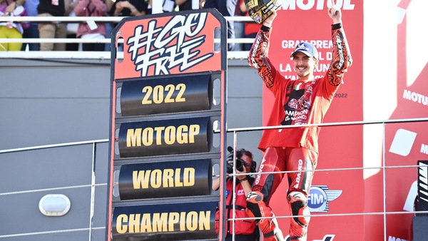 GP Valencia, Pecco: "Dobbiamo essere orgogliosi, essere italiani rende tutto più bello