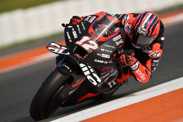 MotoGP, test Valencia: Vinales il più rapido a metà giornata, 14° Bagnaia