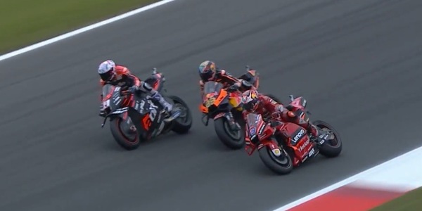 MotoGP, Aleix Espargaro privato della vittoria, Quartararo gli ruba il Premio Agostini