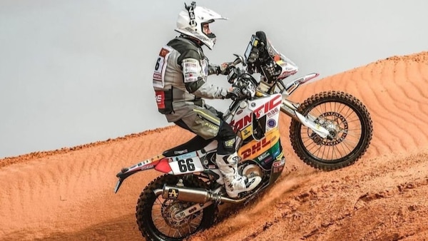 Dakar: ecco tutti i piloti italiani al via tra le moto nell'edizione 2023