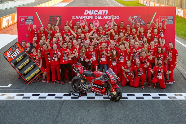 Gli ultimi 10 anni di presentazioni Ducati: Dovizioso una costante