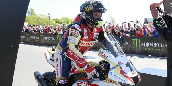 Immenso McGuinness: al via del Tourist Trophy 2023 con la Honda