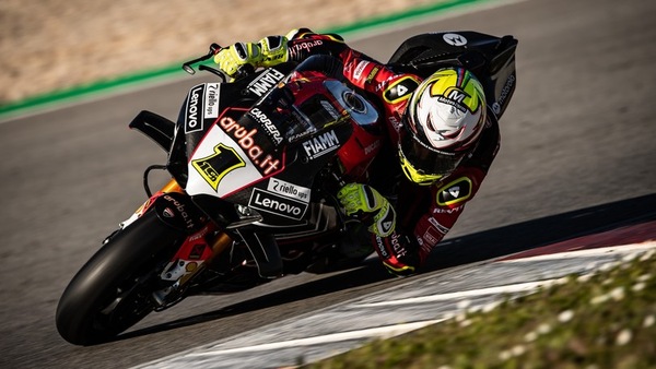 SBK test Portimao, Bautista croce e delizia: prima il record, poi una caduta
