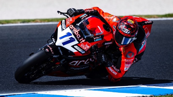 SSP, Phillip Island: Bulega batte Manzi e trionfa anche in Gara 2