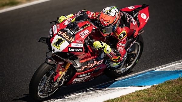 SBK Australia: in Gara 2 è grand'Italia, ma vince ancora Bautista