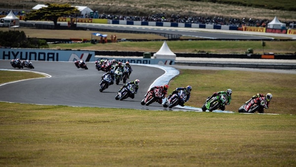 SBK: Ducati sale, Kawasaki scende. La situazione delle case un anno dopo