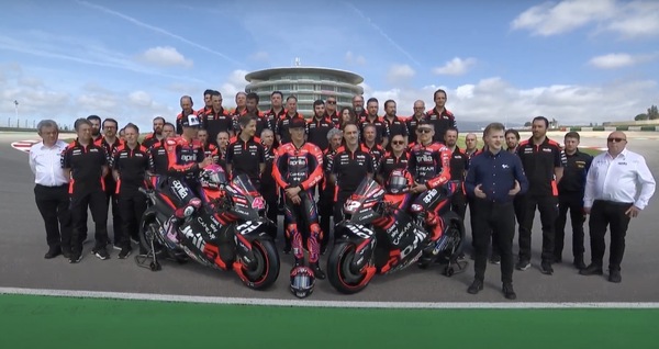 MotoGP, Aprilia presenta il suo 2023: "Non siamo più una sorpresa"