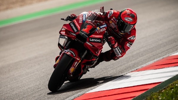 MotoGP, test Portimao: Bagnaia da record, Quartararo risale